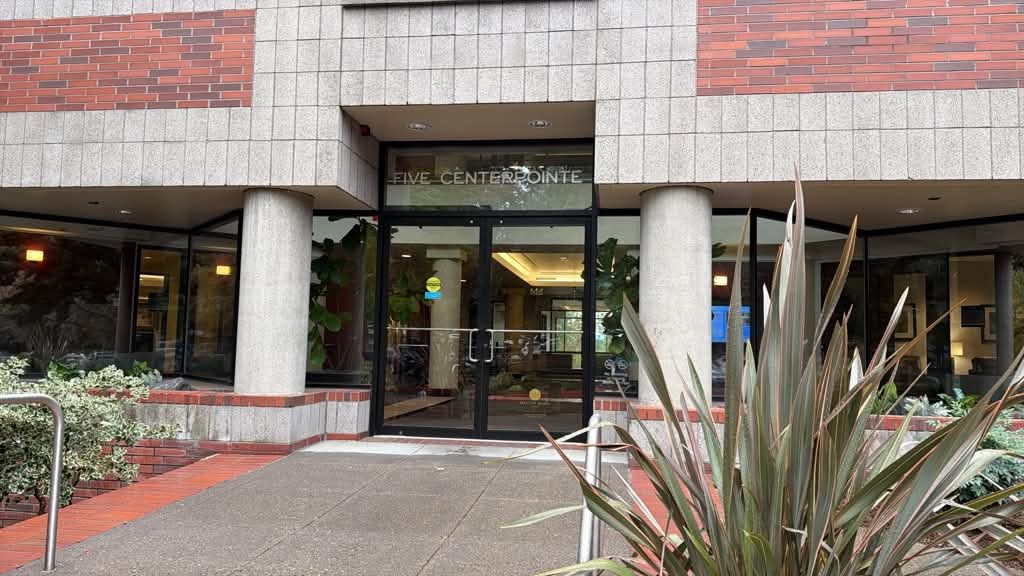 Five Centerpointe building entrance, home of the Apostille Authentications Lake Oswego office